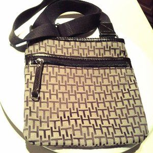 Like New Tommy Hilfiger CrossBody Purse, CAN BE $10.00 w/Lower Shipping!